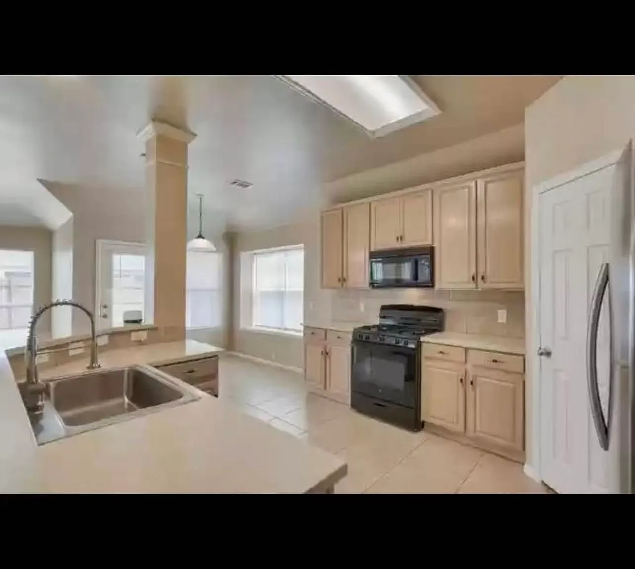 3 bed, 1743 sqft, $2,350 — Photo 3