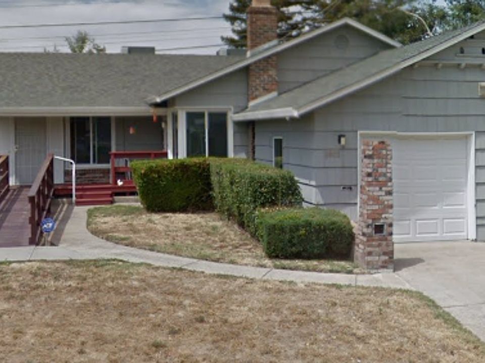 1st image of 3021-3023 Hampshire Dr #3021