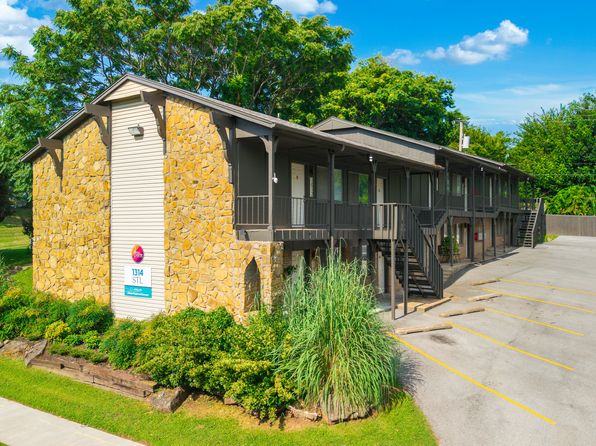 1314 S Saint Louis Ave #10