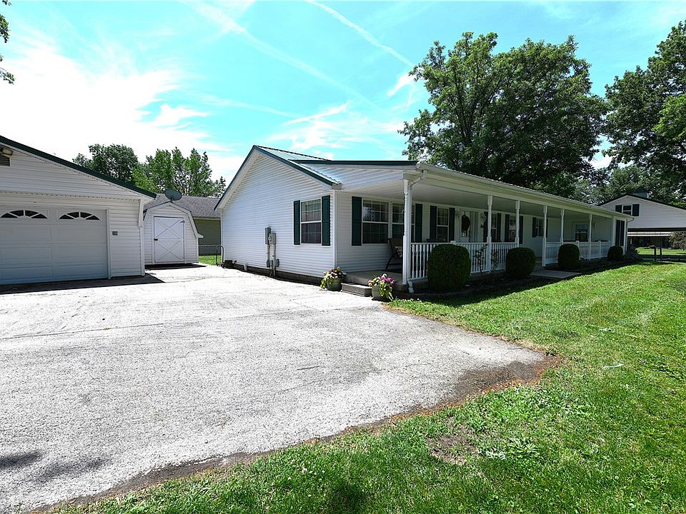 1st image of 5329 Lake Dr
