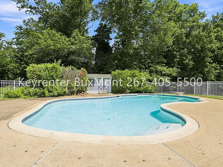117 Victoria Ln — Photo 13