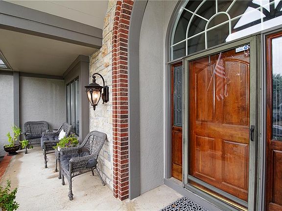 2nd image of 4304 NE Walnut Rdg