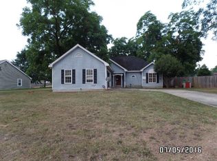 102 Duxbury Ct, Bonaire, GA 31005