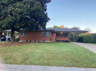 4402 Estate Dr, Louisville, KY 40216