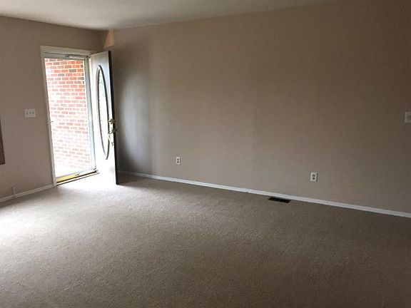 2nd image of 324 Ironwood Dr