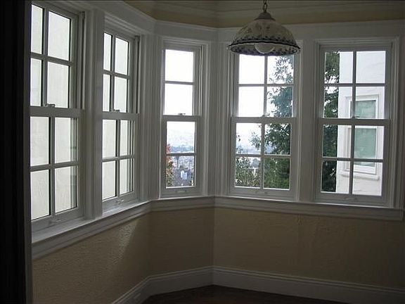 5th image of 245 Brentwood Ave