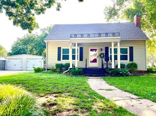 202 S 12th St, Chickasha, OK 73018