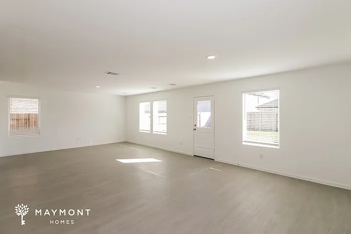 3072 Fantasy Terrace Dr — Photo 9