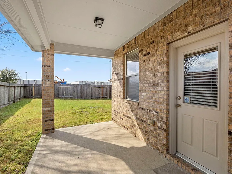 20935 Brodie Ln — Photo 25