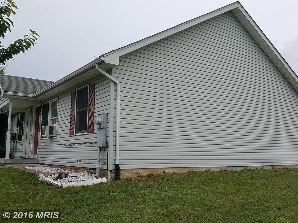 1st image of 315 Emily Ln