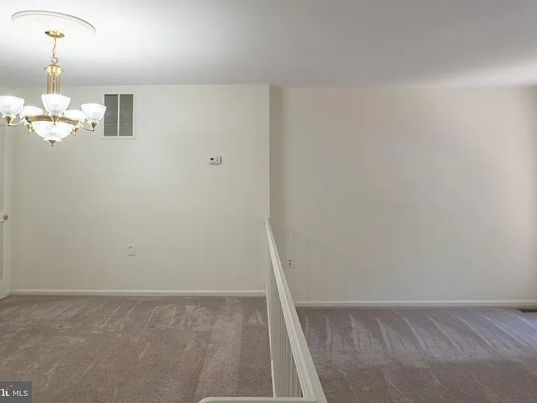 2913 Seminole Rd — Photo 7
