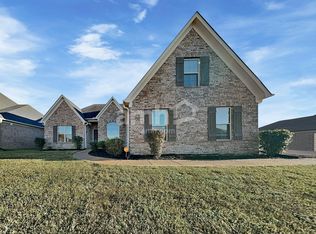 5404 Riverstone Dr, Memphis, TN 38125