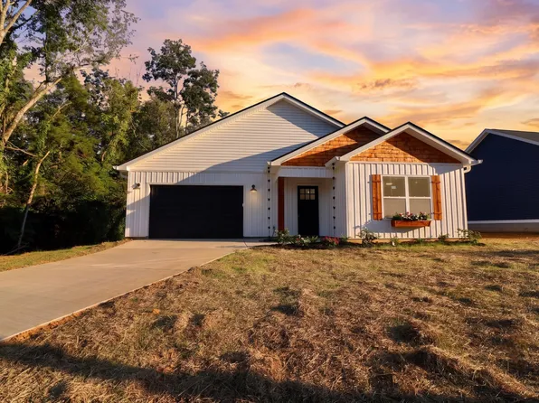 235 Peterson Ave, Auburn, KY 42206