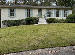1904 Charlotte Dr, Hoover, AL 35226