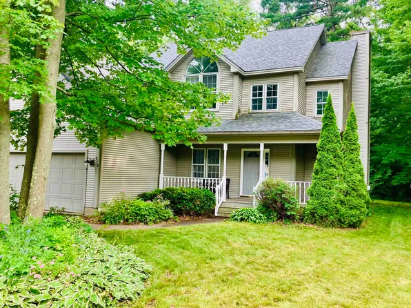 215 Crossfield Drive, Colchester, VT 05446