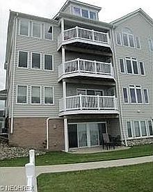 Ground floor walk out padio