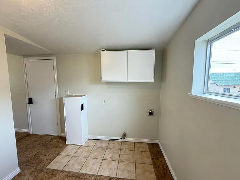 178 W Geneva Dr — Photo 25