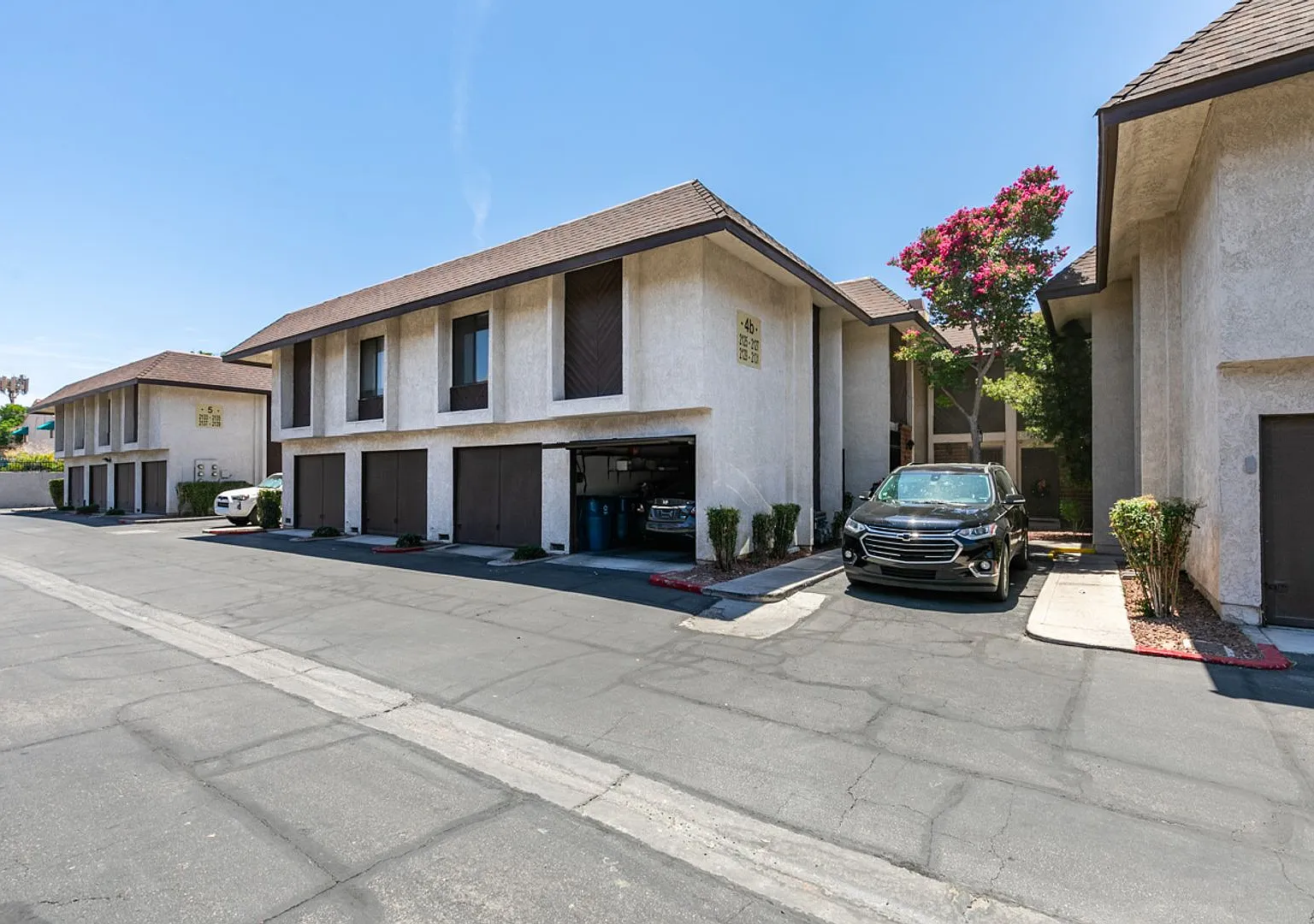 2127 Pine Breeze Ln — Photo 1
