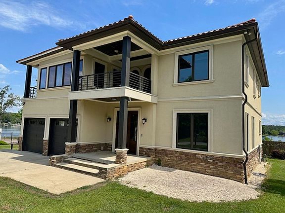 3rd image of 132 Laguna Vista Dr