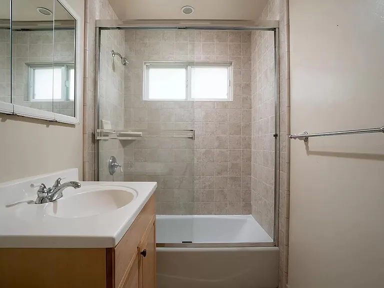 881 Lobos St — Photo 6