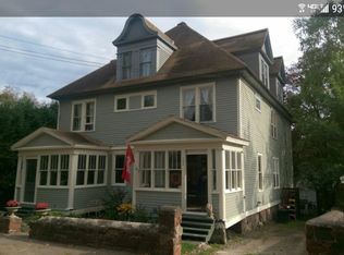 309 Harris Ave, Hancock, MI 49930