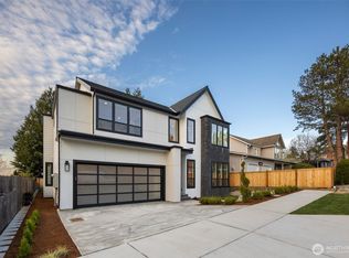 1002 N 31st St, Renton, WA 98056