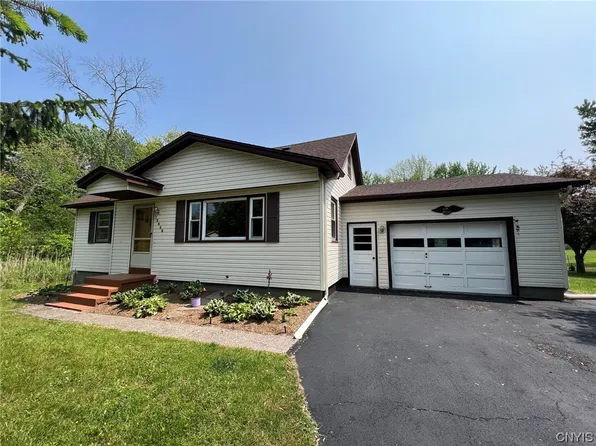 3616 Lakeside Rd, Syracuse, NY 13209