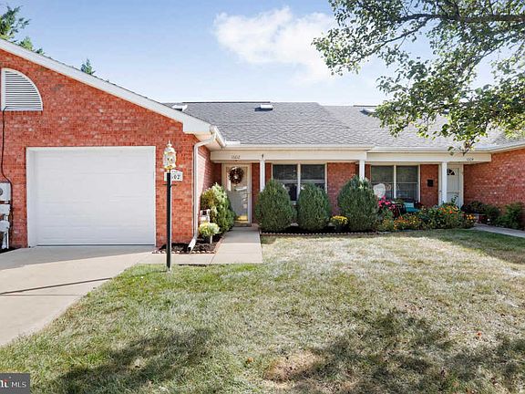 3rd image of 1602 Langley Dr