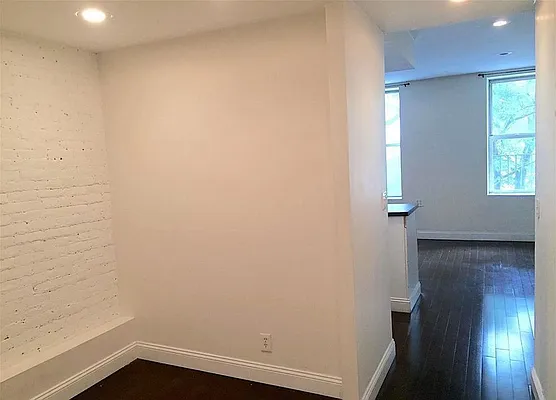 Rented by Dynamik Realty | media 3