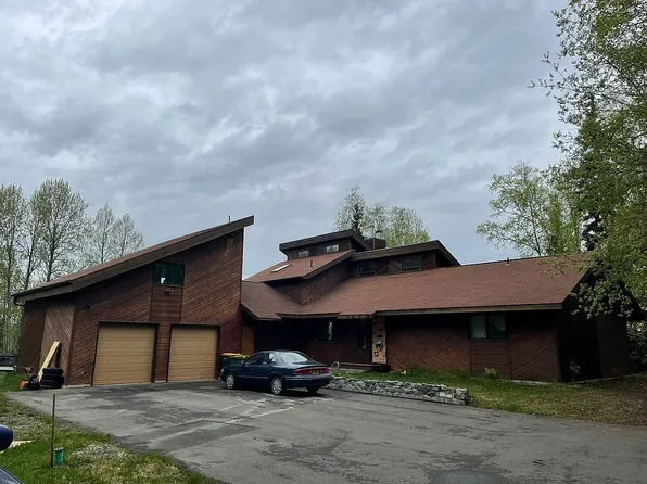 21112 Oberg Rd, Chugiak, AK 99567