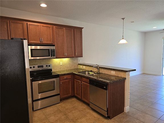 4th image of 1052 Cheval Dr