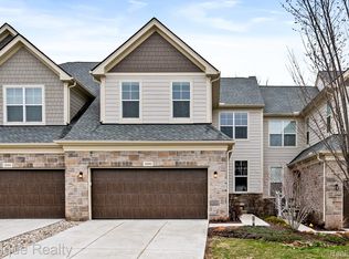 3090 N Spurway Dr, Ann Arbor, MI