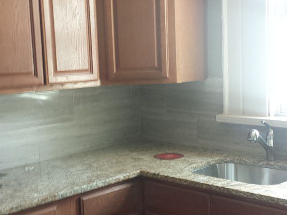 5th image of 2506 Collier Ave