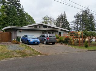 2820 Alderwood St, Coos Bay, OR 97420