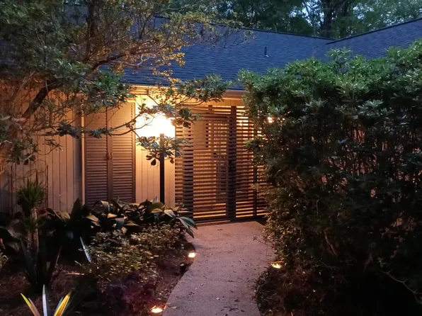 6537 Alakoko Dr, Diamondhead, MS 39525