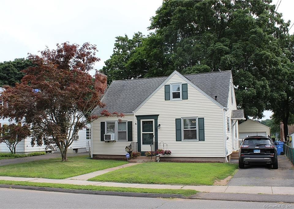 1st image of 30 Westwood St