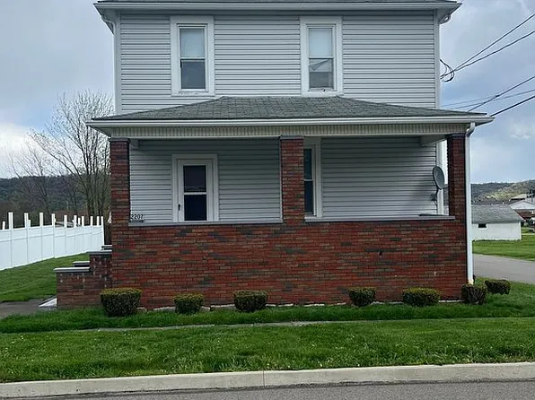 2207 2nd Ave, Koppel, PA 16136