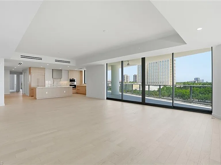 5100 Seagrass Blvd #306 — Photo 20