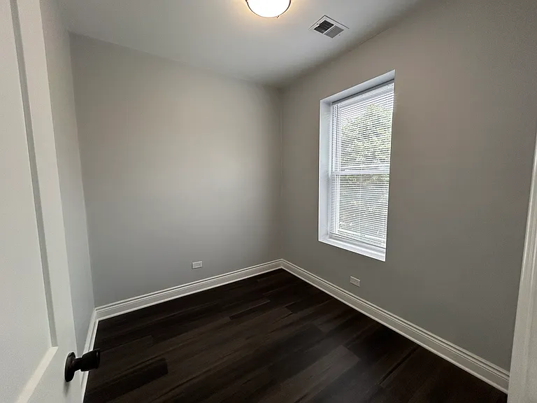 7940 S Carpenter St #2 — Photo 33