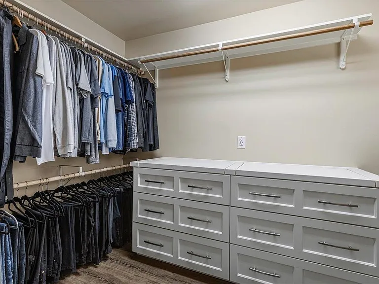 25207 Lake View Dr — Photo 17