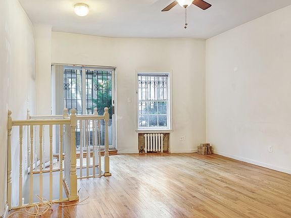2nd image of 119 W 88th St APT A