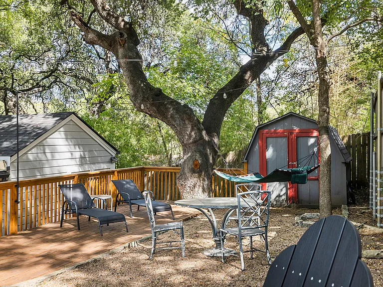 1015 Avondale Rd — Photo 60