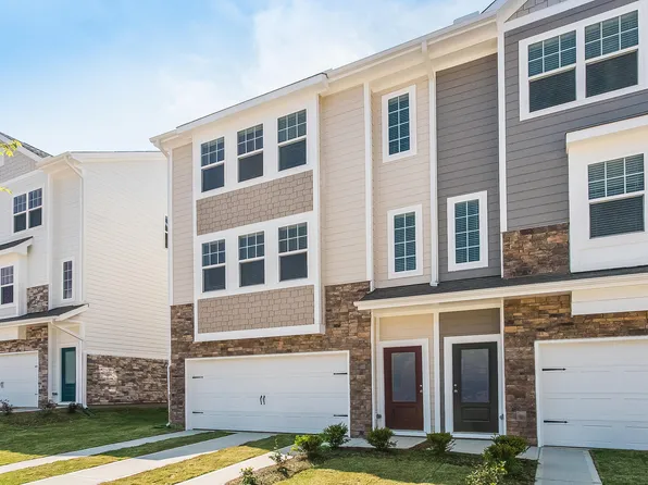 6902 Woodland Stream Pl, Raleigh, NC 27616