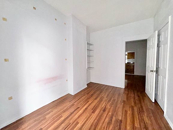 2nd image of 3018 43rd St APT 3