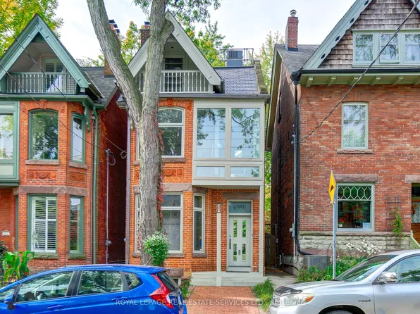 358 Sackville St, Toronto, ON M4X 1S4