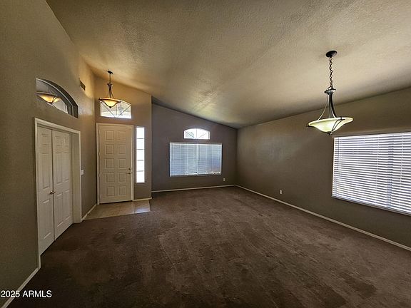 3rd image of 1283 E Tradewind Dr