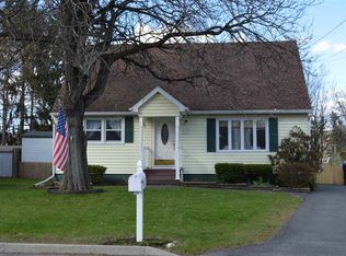 12 Biscayne Blvd, Troy, NY 12182