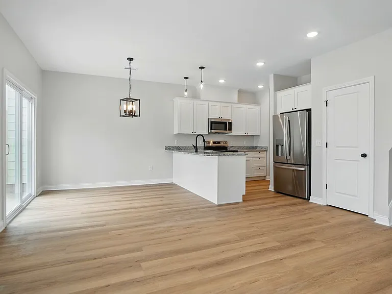 3178 Cobblestone Ln — Photo 10