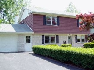 407 Monocacy Creek Rd, Birdsboro, PA 19508