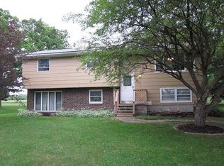 6084 Ridge Rd, Lockport, NY 14094